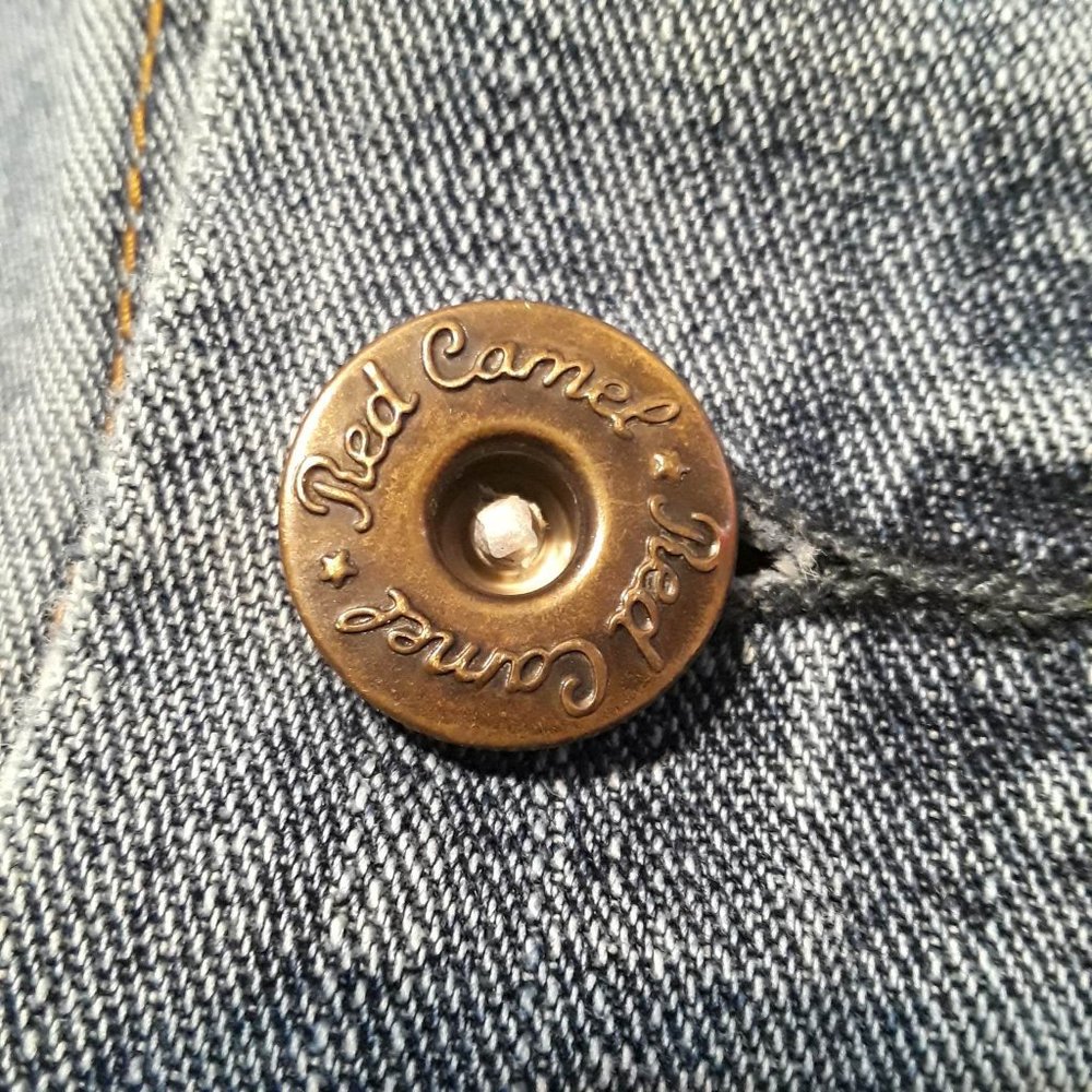 Vintage Men's Red Camel Denim Jacket - SIZE XL - DISTRESSED - Buttons on Right - Picture 4 of 4